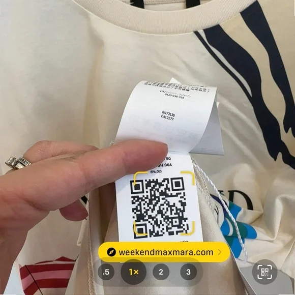 SOLD! Weekend Max Mara Label-cut Cotton T-shirt with Print Size: Various - Picture 13 of 14